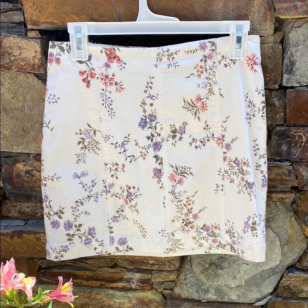 Floral Print Cream Skirt